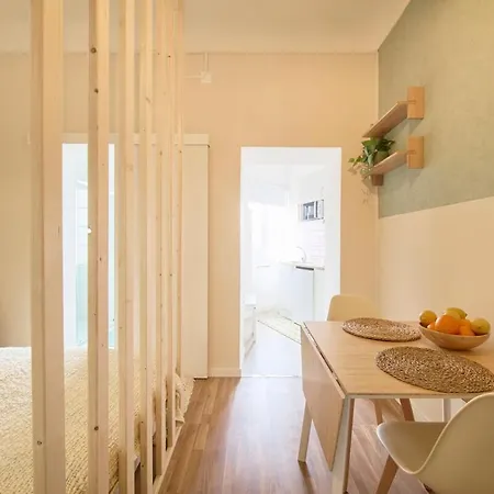 Modern In Alameda ליסבון