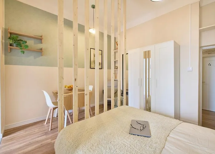 Apartament Modern In Alameda